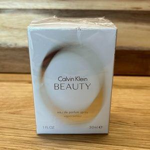 Calvin Klein Beauty Eau de Parfum (1 fl oz)